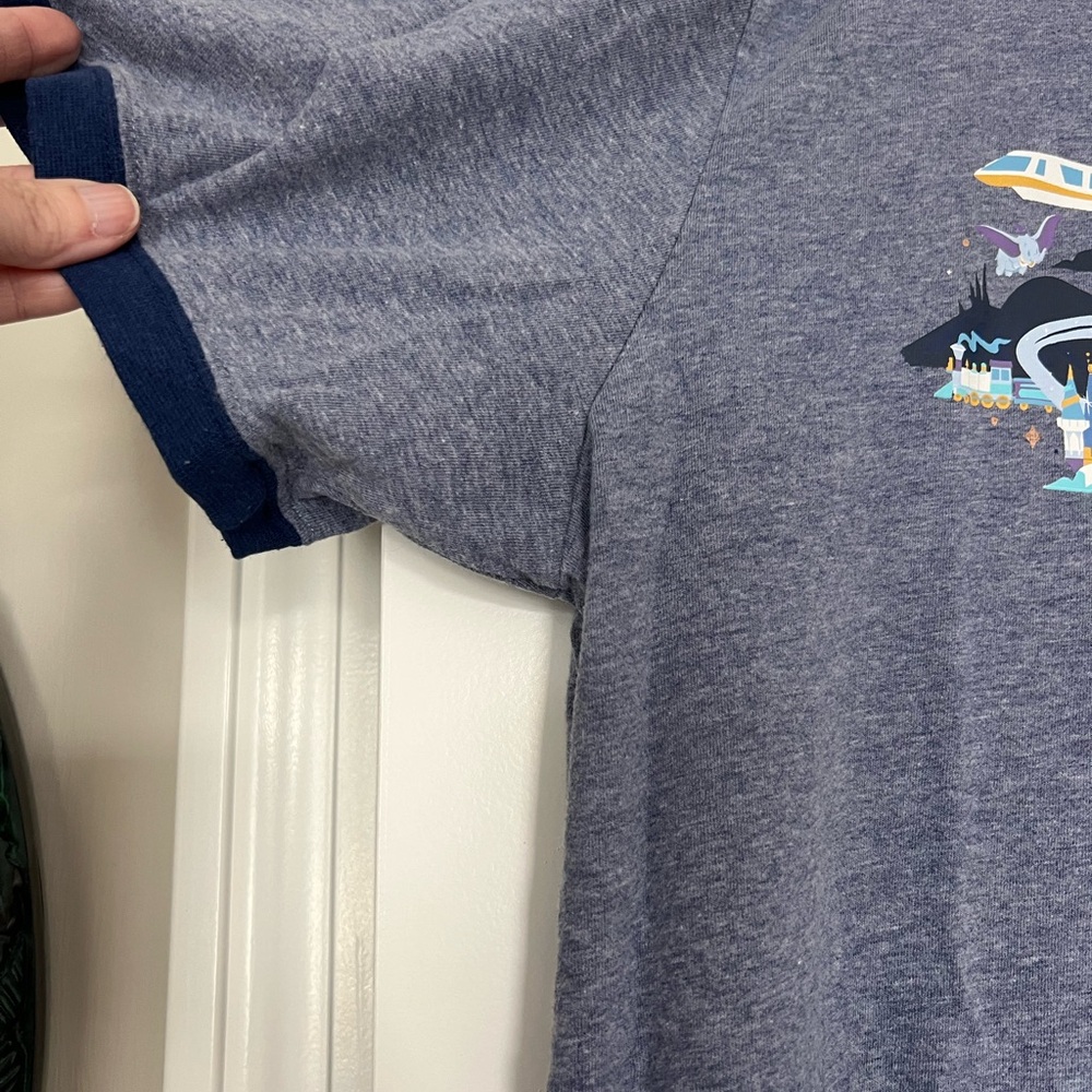 Disney Parks Walt Disney World WDW Tshirt size XL - Picture 3 of 5